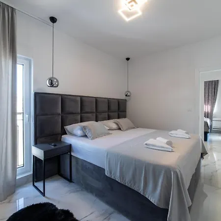 Luxury Apartment Vagabundo 2 Free Parking Trogir Exterior photo