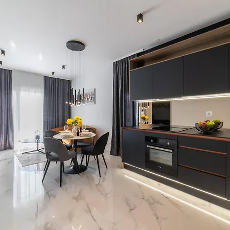 Luxury Apartment Vagabundo 2 Free Parking Trogir Exterior photo