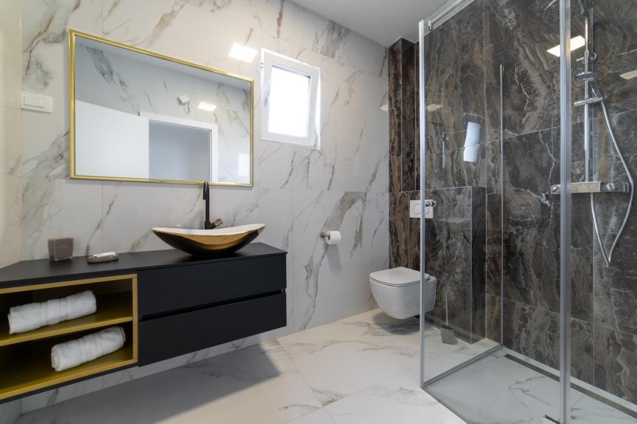Luxury Vagabundo 2 Free Parking Apartment Trogir