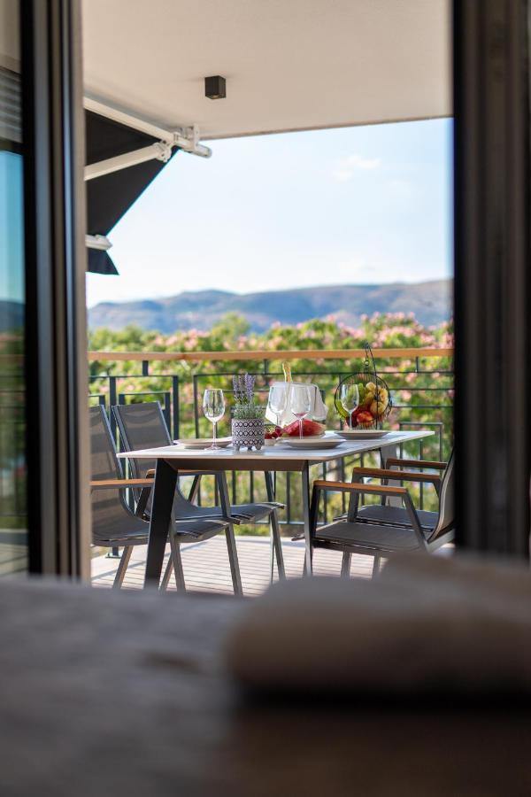 Luxury Vagabundo 2 Free Parking Apartment Trogir
